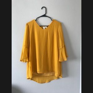 Stunning Yellow Blouse!